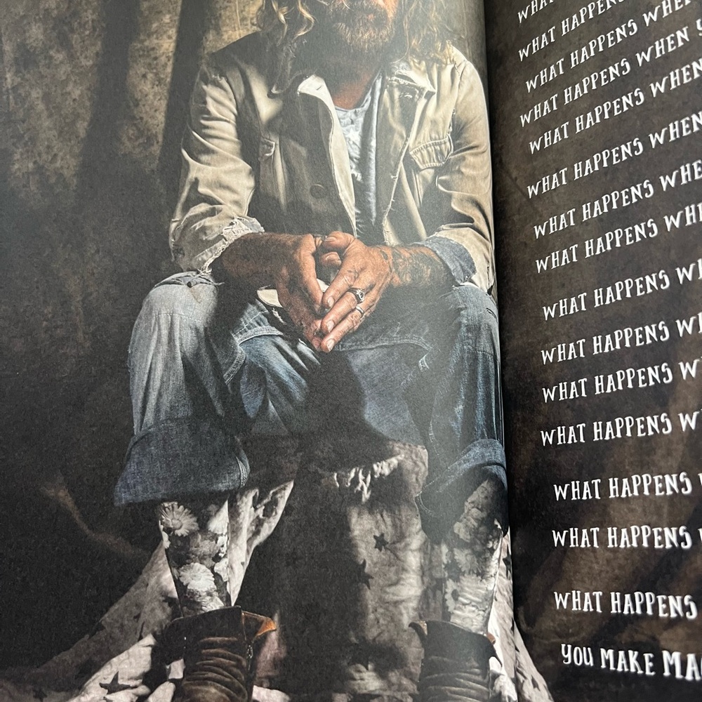 …and the stars go with you Robin Brown of Magnolia Pearl coffee table book - Picture 2 of 11